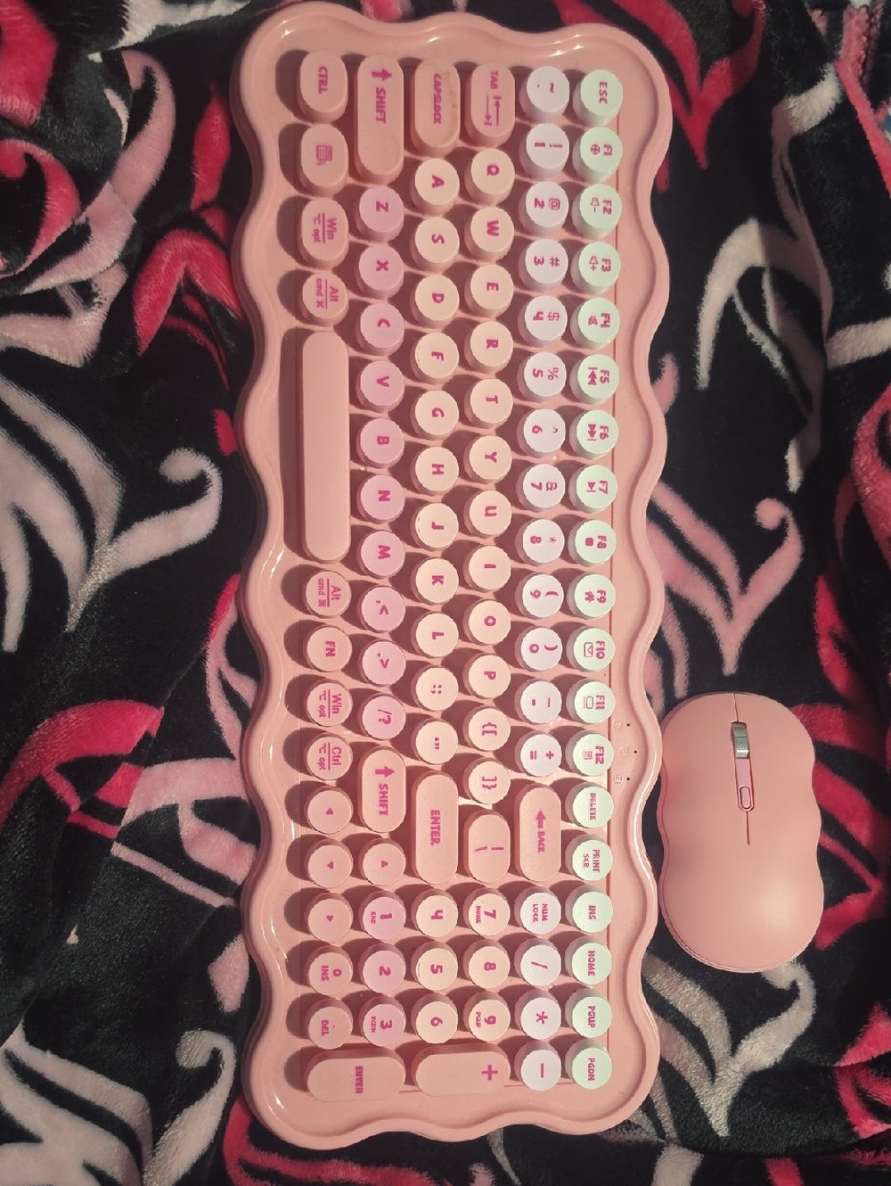 Pink Retro Round-Key Wireless Keyboard and Mouse Set